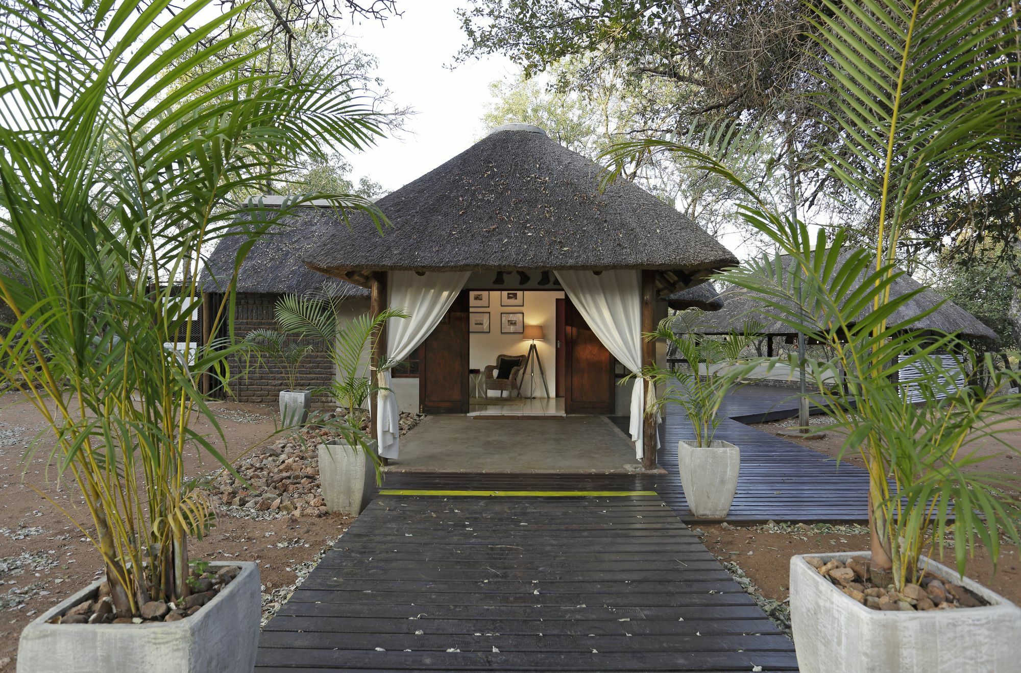 Tusk Bush Lodge Marloth Park Extérieur photo